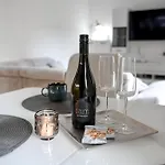 Lovely Family Апартаменты Прага